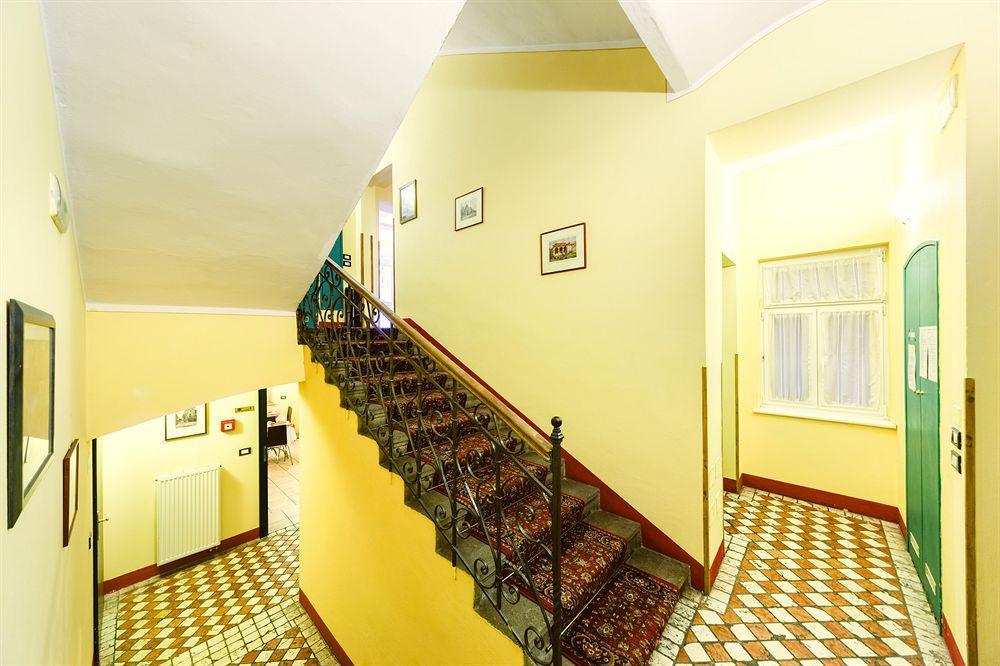 Central Hotel Tiepolo Praag Buitenkant foto