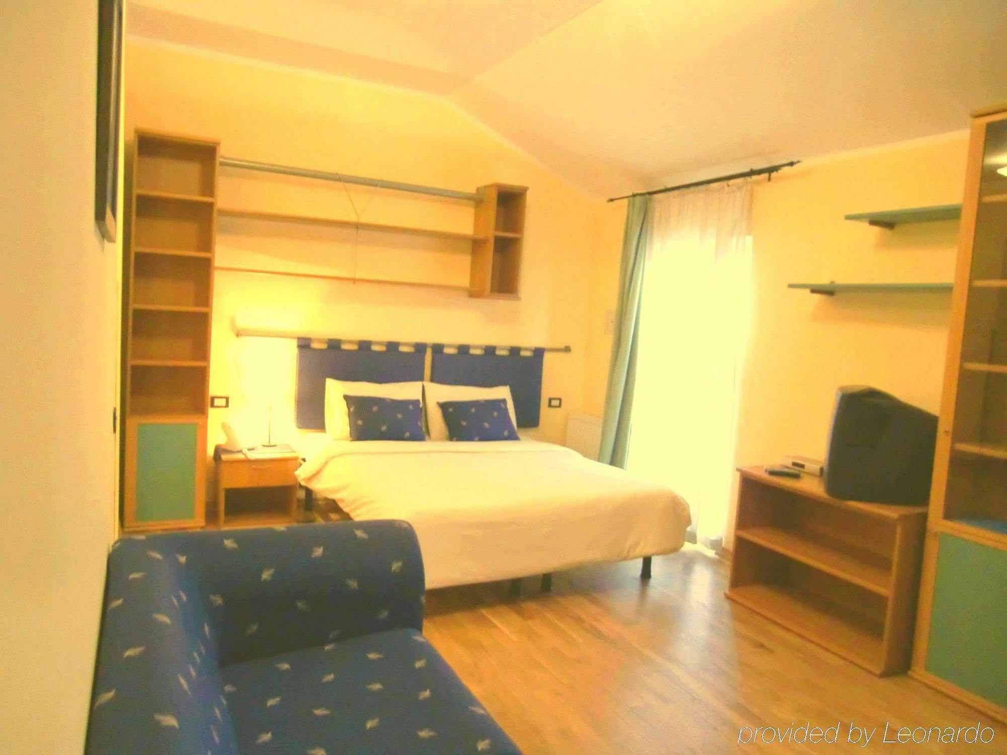 Central Hotel Tiepolo Praag Kamer foto