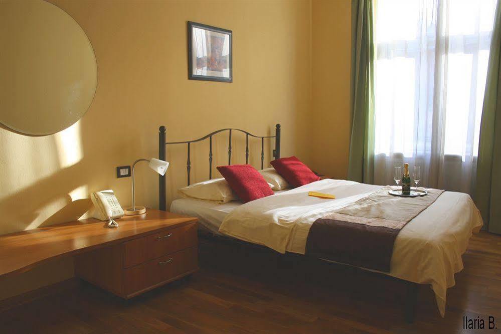 Central Hotel Tiepolo Praag Buitenkant foto